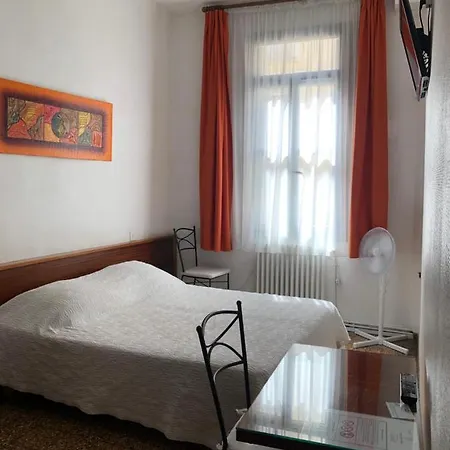 Des Etuves * Montpellier